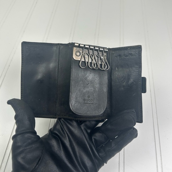 Gucci Black Leather Key Ring Wallet with Buckle - Picture 6 of 11